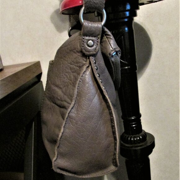 The Sak Elephant Colored Soft Leather - Picture 4 of 9